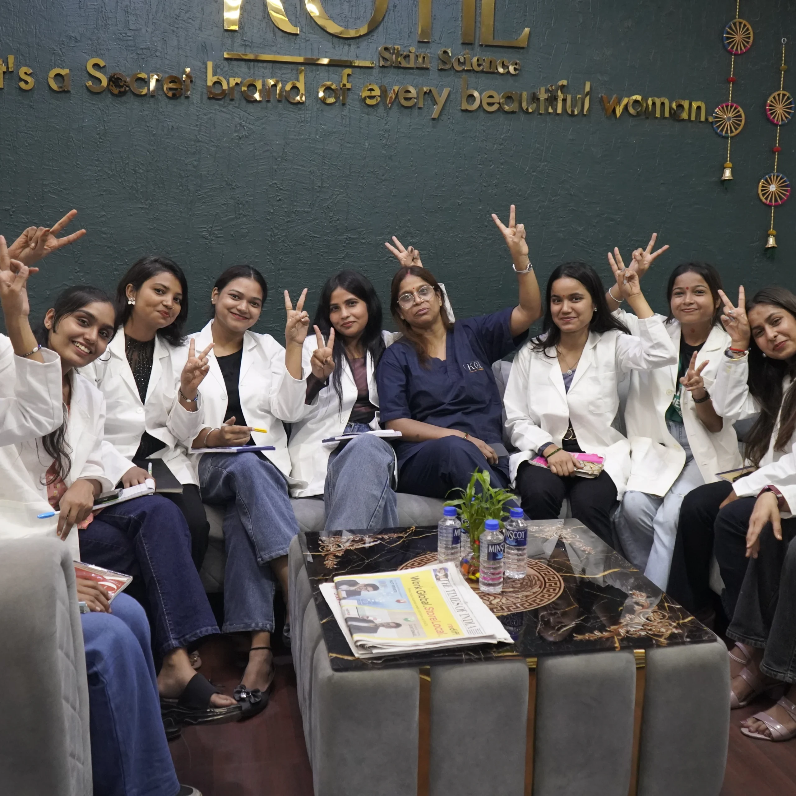 best aesthetic academy in delhi 2025